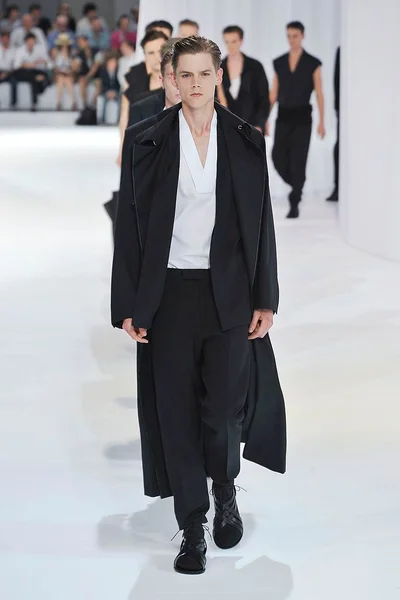Look 43